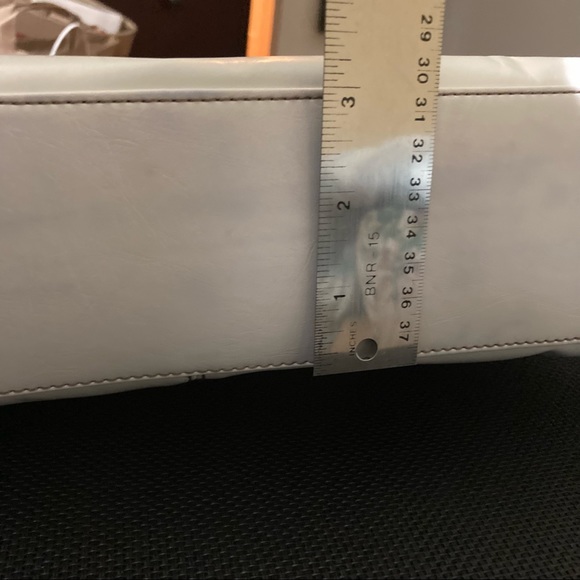 A beautiful NWT white leather shoulder bag. - Picture 10 of 10